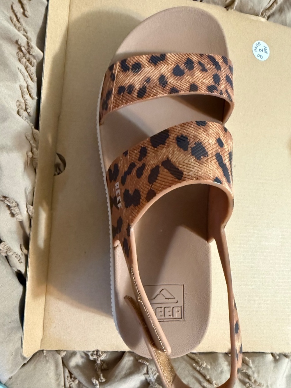 REEF Leopard print sandals - Picture 3 of 5